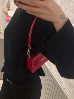 Valentino väska - Så snygg röd valentino väska😍 