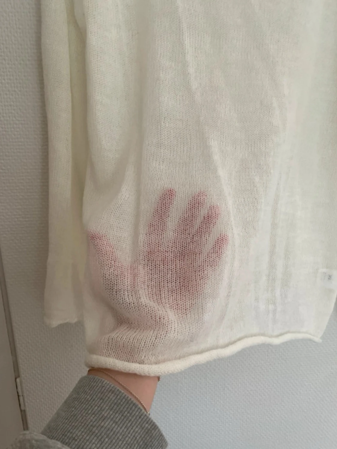 Vit stickad tröja  - 1