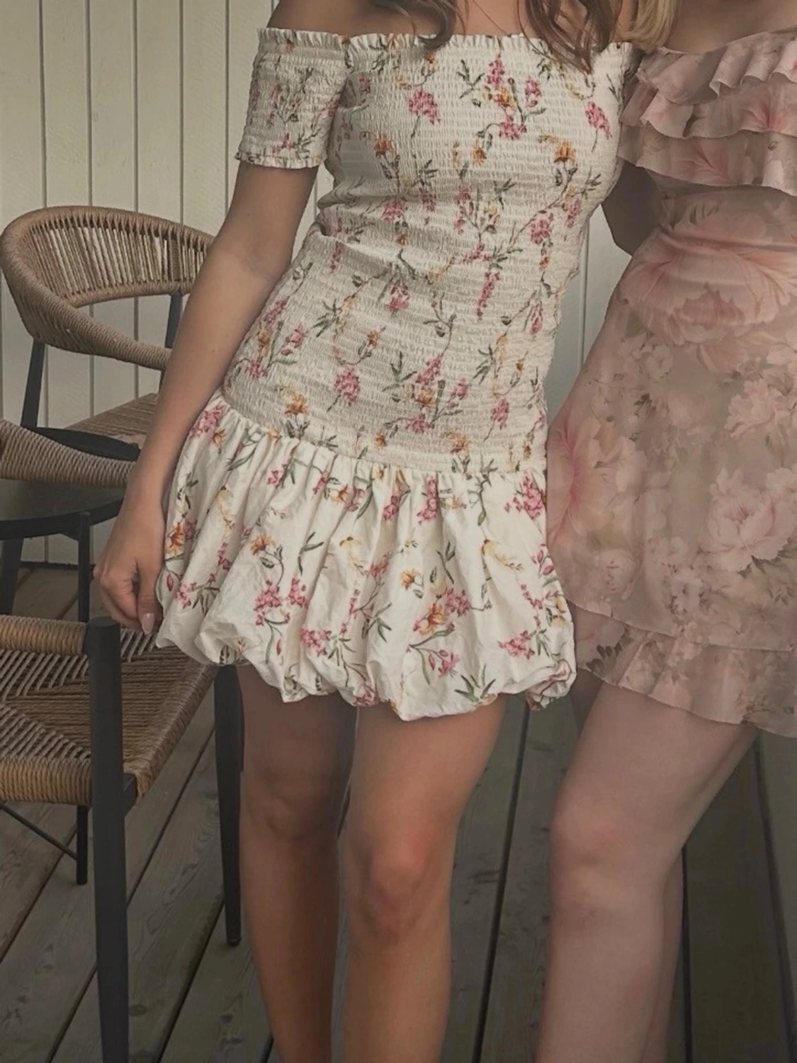 Blommig offshoulder kortklänning H&M