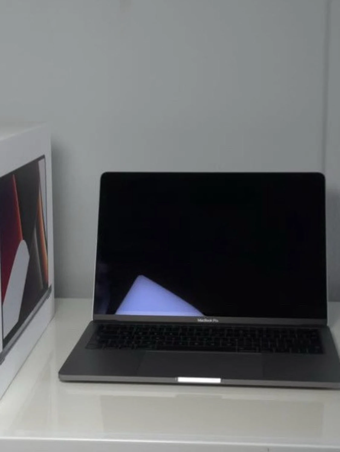 Apple MacBook Pro 13-tum Space Gray - 3