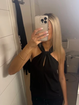 Topp - Jättefin topp från H&M