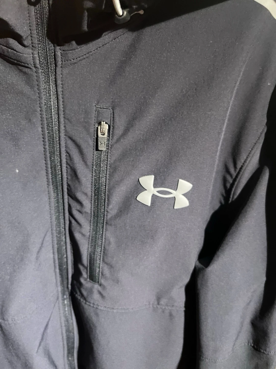 Svart vindjacka från Under Armour - 3