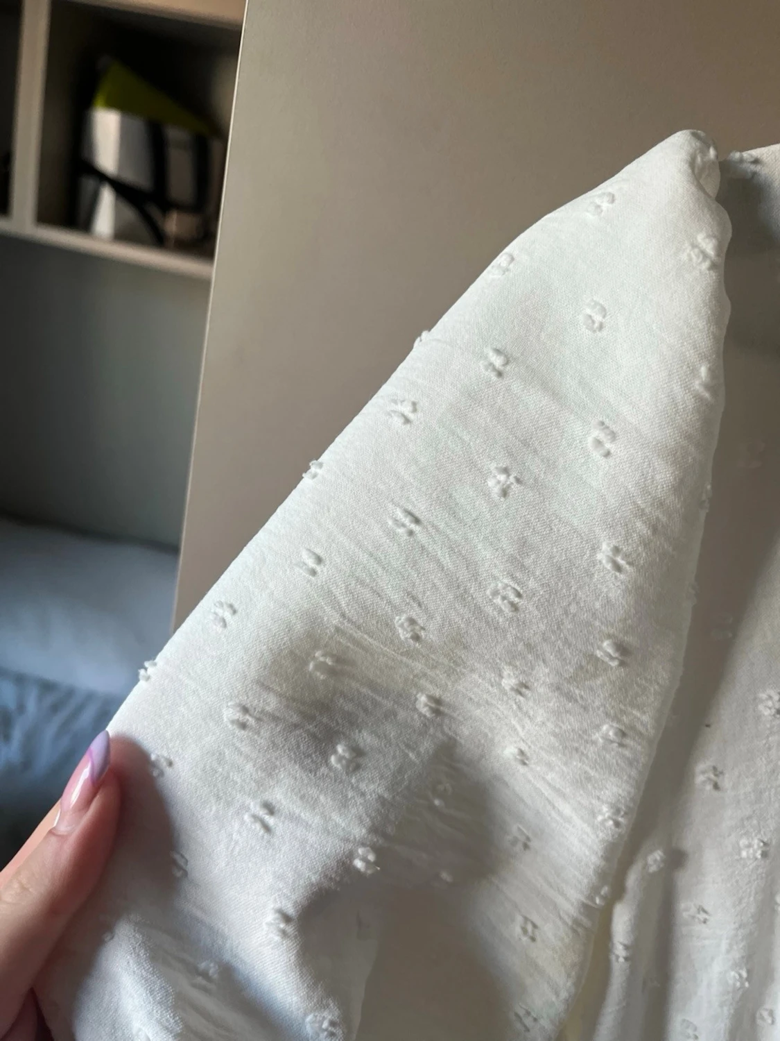 Vit omlottklänning med puffärm - 2