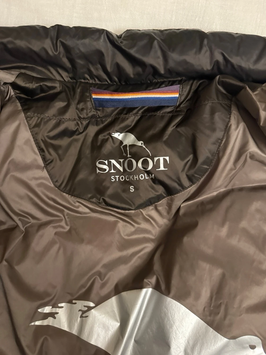 Mörkbrun dunväst från Snoot - 4