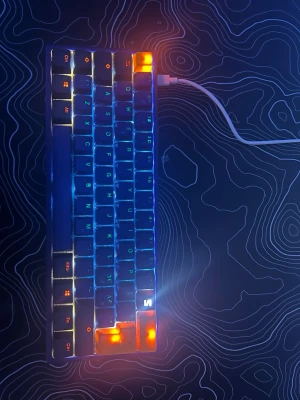 Mekaniskt RGB-tangentbord 60% - Säljer ett kompakt mekaniskt ducky one 2 mini  tangentbord med RGB-belysning. Tangentbordet har svart bas med genomskinliga tangenter och några orangea keycaps som sticker ut. Ansluts via USB-C och har en modern, stilren design som passar gaming eller skrivbordet.