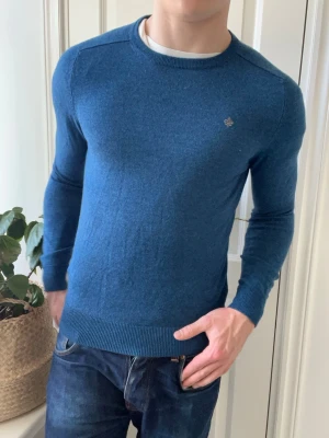 Morris tröja 100% merino wool  - Morris tröja 100% merino wool, Inga defekter! Modellen i bilderna är 180 cm 75 kg och bär Storlek M lite liten på modellen  , Kom med frågor! 🌟 (Kan gå ned i pris vid köp av paket 😉) 