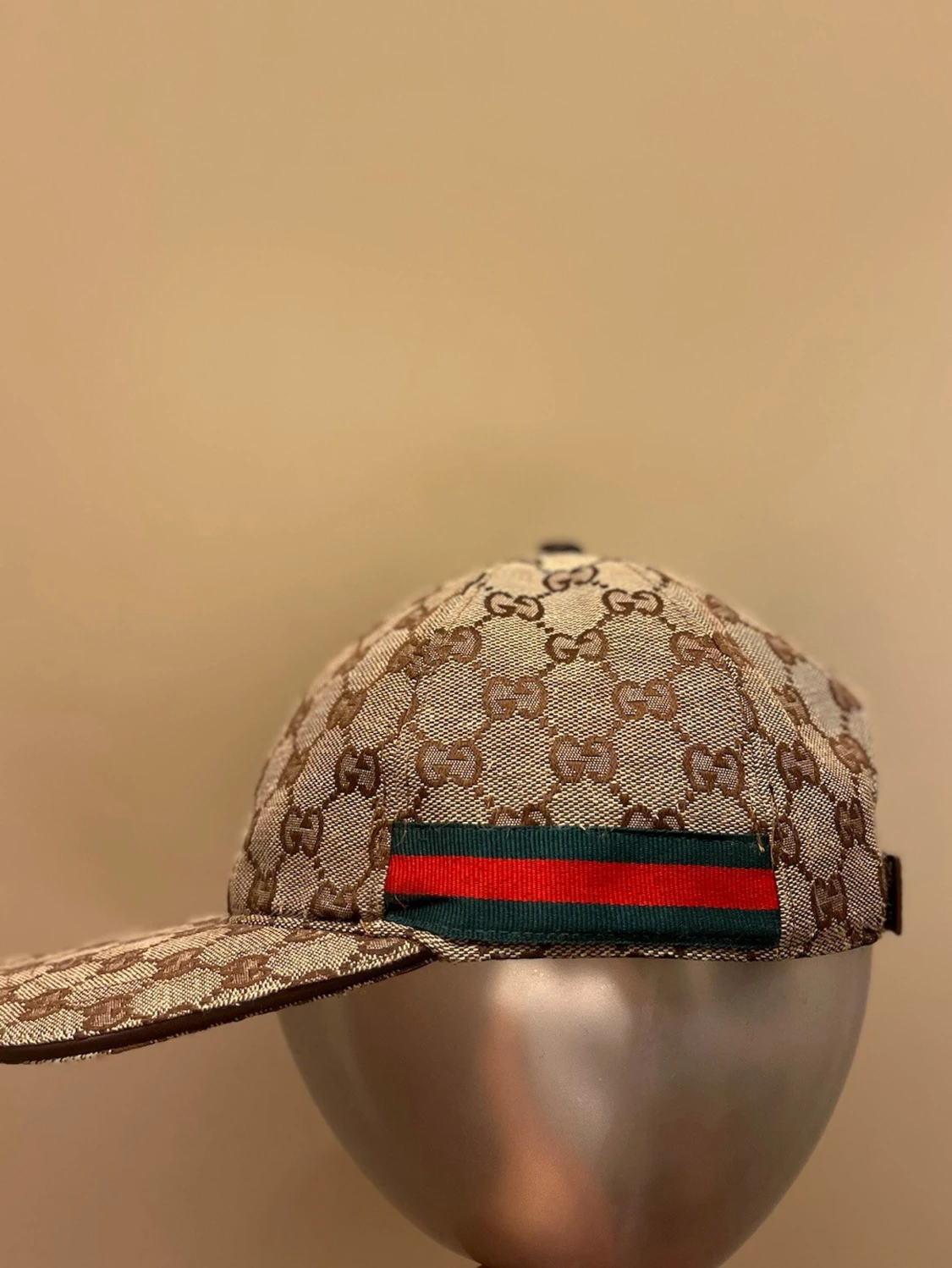  beige keps med GG-mönster