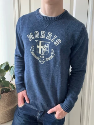 Morris sweatshirt  - Morris sweatshirt - cleanaste sweatshirten från Morris tycker jag. Inga defekter! Modellen i bilderna är 180 cm 75 kg och bär Storlek L , Kom med frågor! 🌟 (Kan gå ned i pris vid köp av paket 😉) 