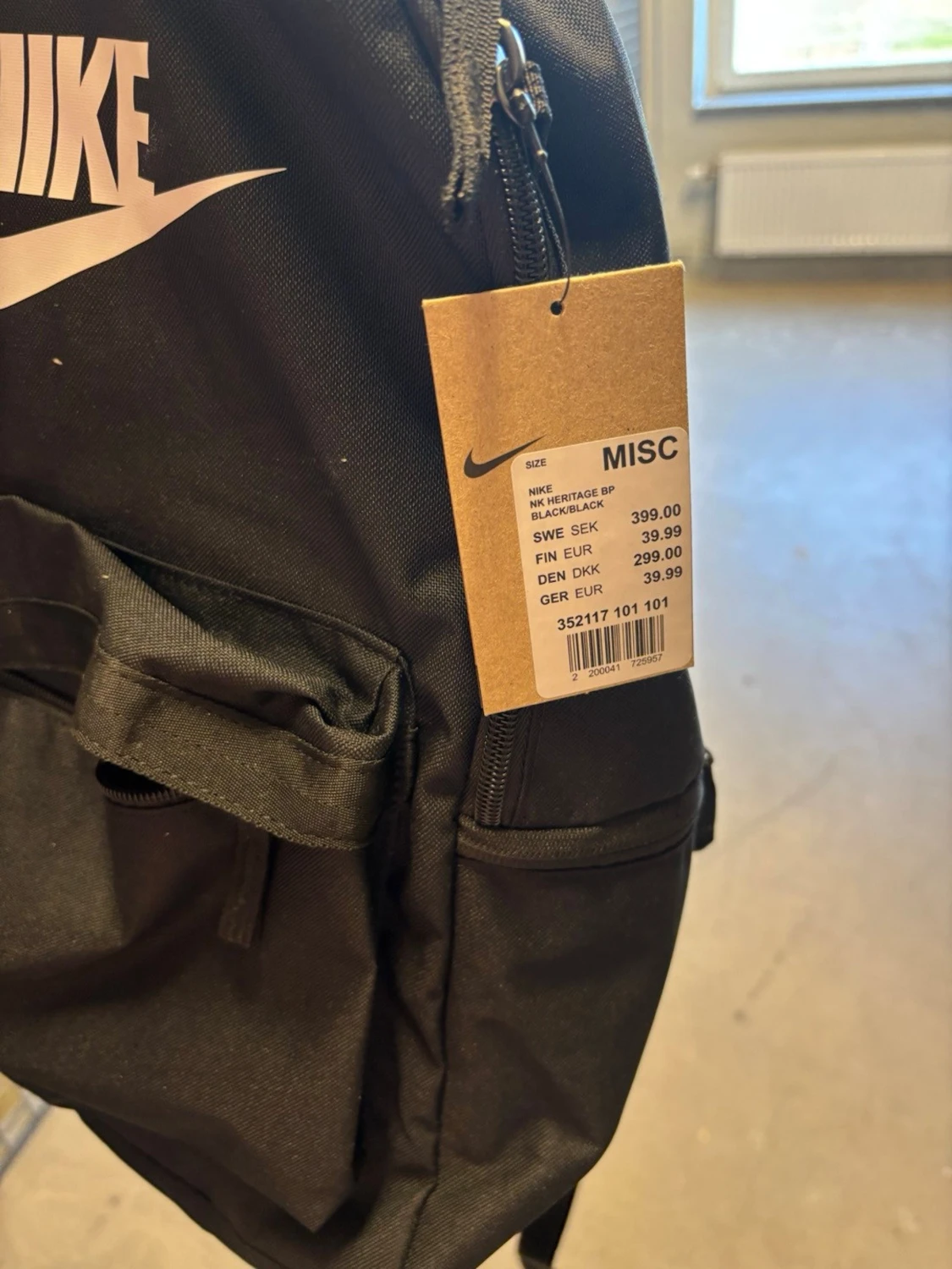 Svart ryggsäck från Nike - 1