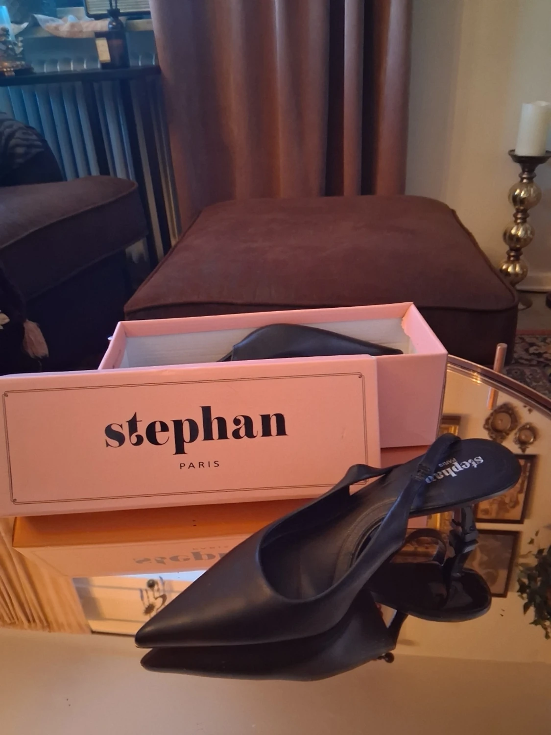 Svarta spetsiga pumps - 1