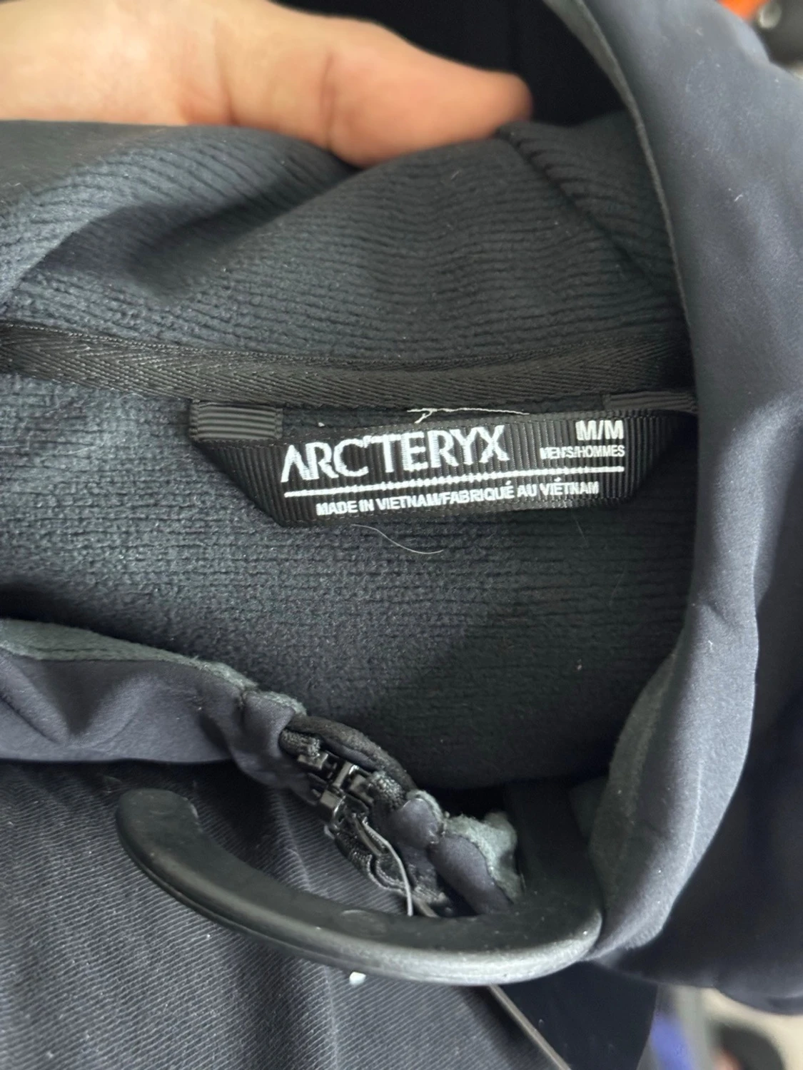 Svart vindjacka från Arc'teryx GAMMA MX HOODY - 3