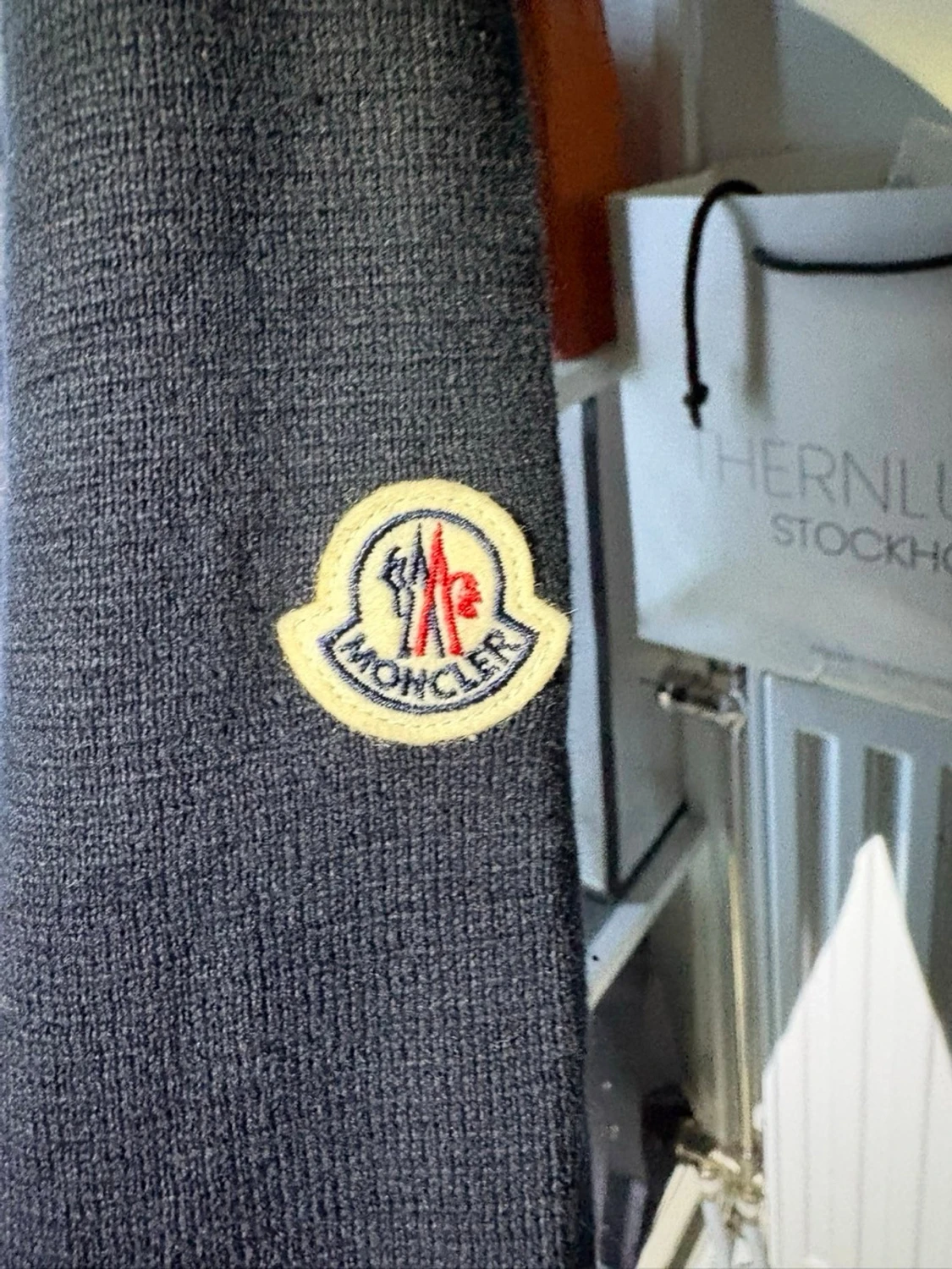 Mörkblå dunväst från Moncler - 2