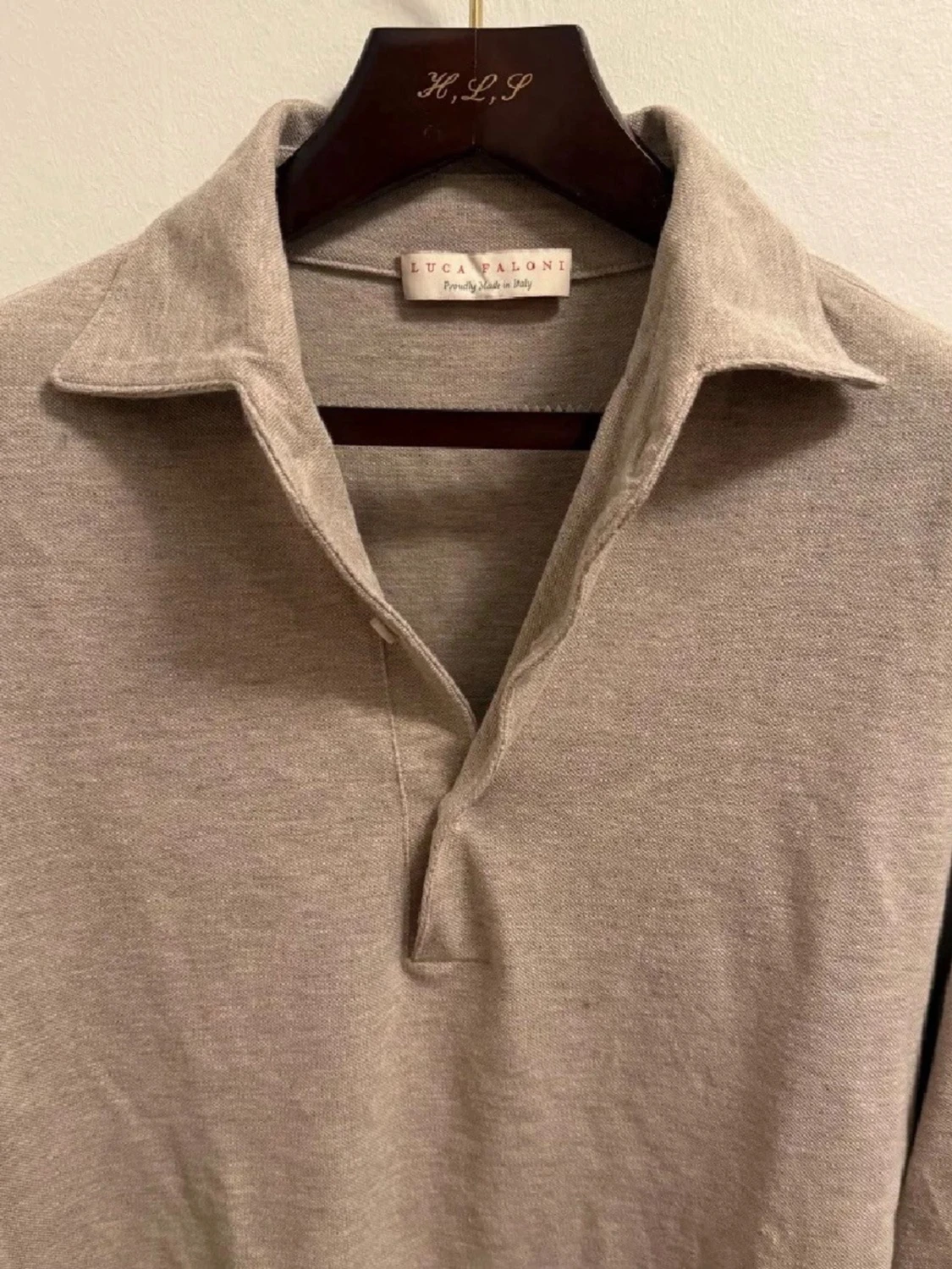 Beige pikétröja från Luca Faloni