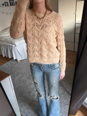 Aprikos tröja - Så fin aprikos färgad tröja💕 passar perfekt till våren! Inga defekter