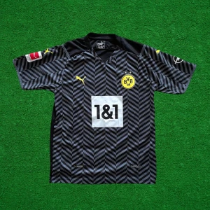 Dortmund Tröja, Haaland#9, Storlek S - Helt ny, högkvalitativ replika. EU | S. Pris: 349kr. Leverans: Skickas inom 24 timmar. Notera: Begränsat antal- först till kvarn 