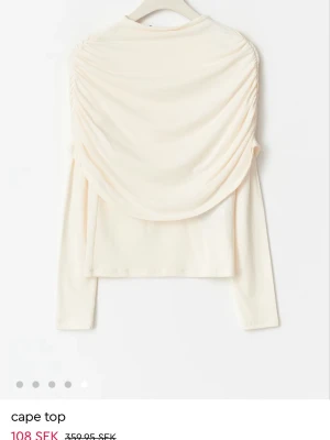 Söker denna top  - Söker denna tröja från Gina i färgen vit, storlek som jag vill ha är någon av dessa: M, L eller XL