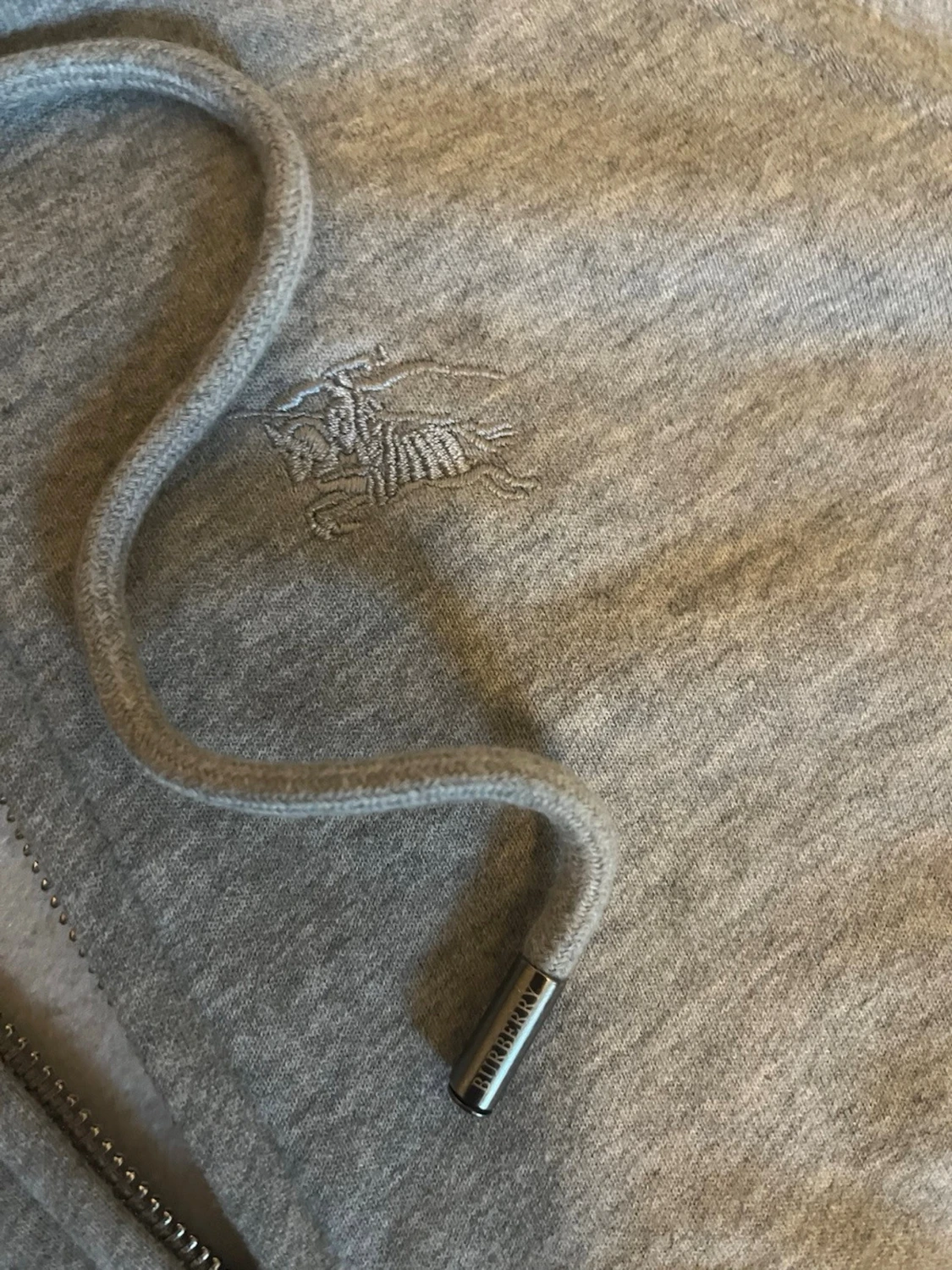 Grå zip-hoodie från Burberry - 1