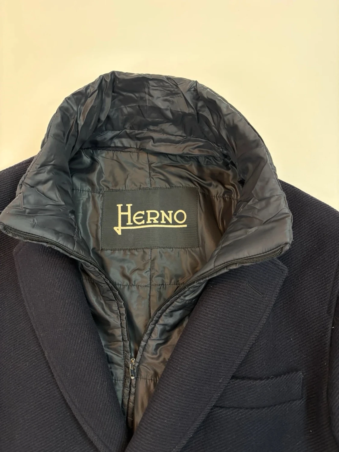 Mörkblå ullkappa från Herno - 1