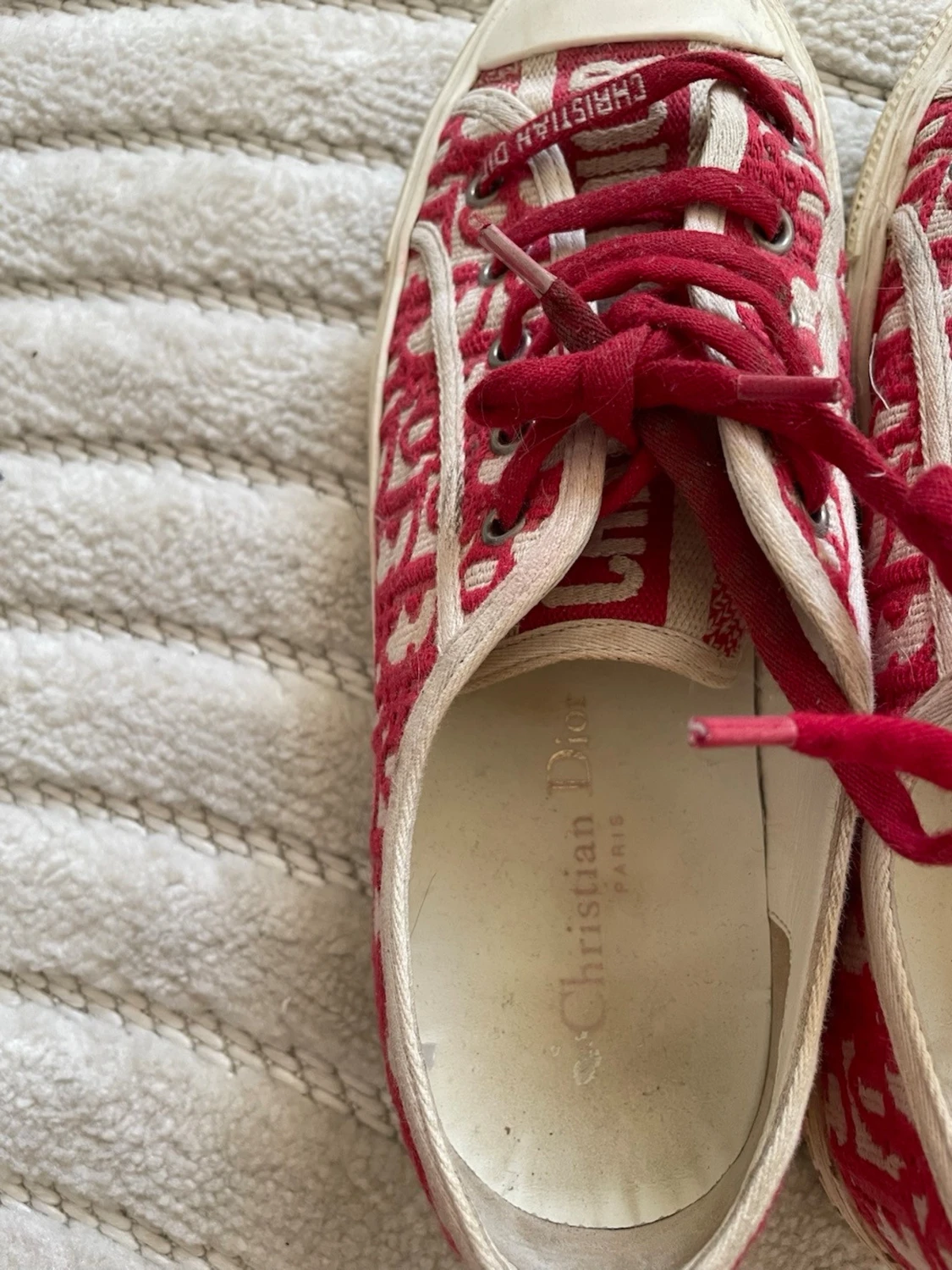 Röda Dior sneakers - 1