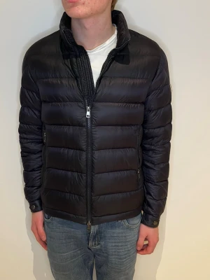 Moncler jacka  - Skick: 9.7/10 | sitter som en vanlig M 