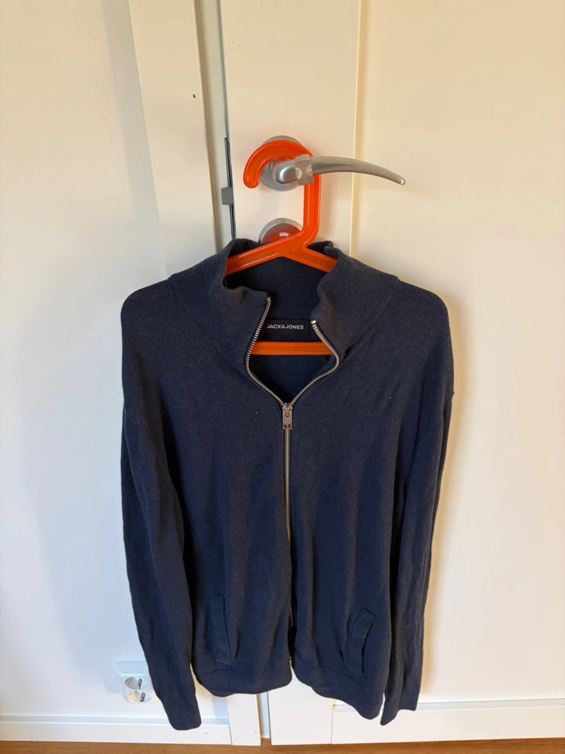 Full zip