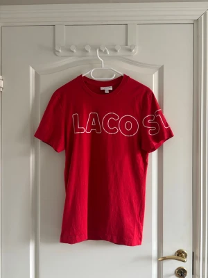 Lacoste Tshirt - Mängdrabatt finns! Ju fler plagg du köper, desto bättre pris kan jag ge!