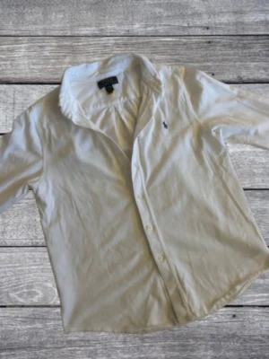 Polo Ralph Lauren skjorta - Polo Ralph Lauren skjorta | skick: 8,7/10 | storlek: XS (L-14/16) | bara att kontakta vid frågor osv!