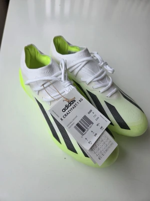 Fotbollskor SG - Adidas X CrazyFast SG. Helt oanvända!!! Storlek 39 1/3 