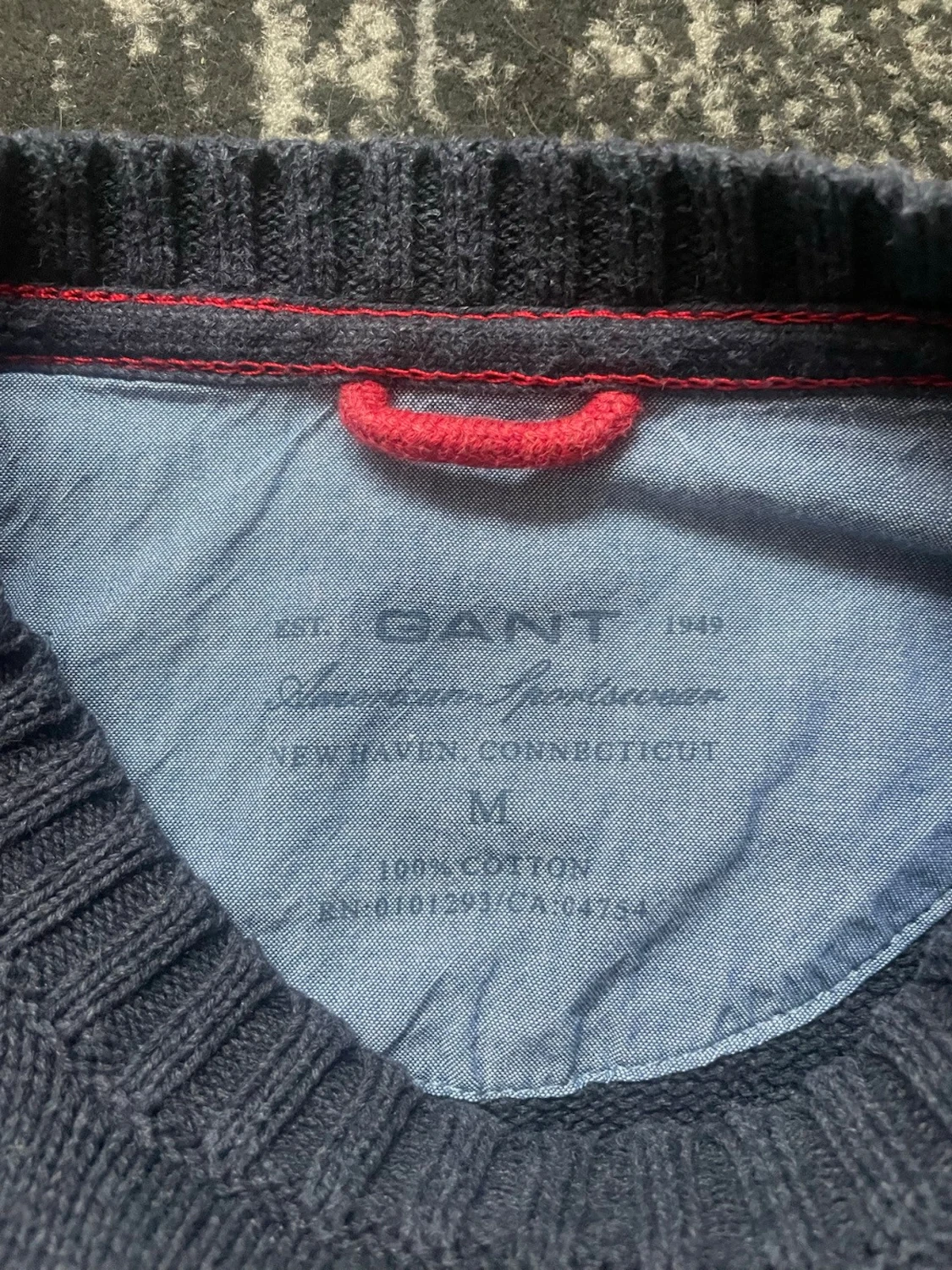 Mörkblå stickad tröja från Gant - 2