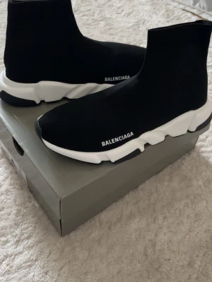 Skor trainers - Helt nya skor trainers speed run, storlek 43