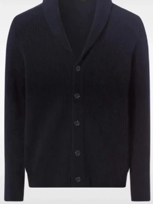 Mörkblå cardigan  - Stilren mörkblå cardigan med ribbstickad struktur och sjalkrage. Koftan har knäppning framtill med fem knappar och långa ärmar. Perfekt för lager på lager och enkel att matcha med olika outfits.