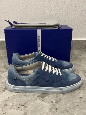 Helt Nya Jacob Cohën Sneakers - Helt Nya Jacob Cohen Skor || Storlek 45 || Nypris ca 4000kr || Mitt pris 2899kr || Tveka inte på att höra av dig vid frågor eller funderingar 
