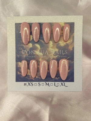 FirstClass (XS);Medium Almond - Rosa med guld glitter