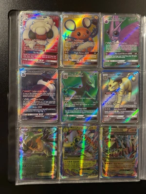Pokémon GX/EX samlarkort holografiska - Säljer en samling Pokémon GX och EX kort. 900 kr för alla kort men priset för ett kort kan diskuteras.