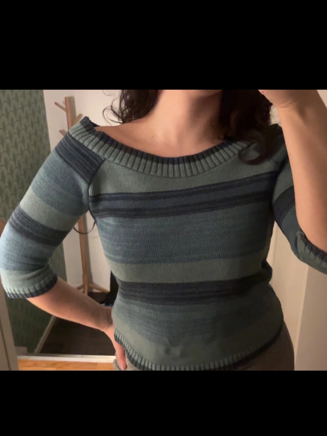 Off-shoulder tröja - 2