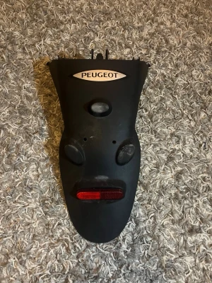 Vivacity bakskärm - Bakskärm till vivacity i bra skick. 140kr eller bud!