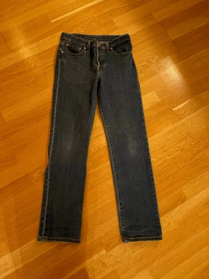 Levis 501 storlek 12 (152) - Jeans, Levis 501 i storlek 12. Köpta på Kids Brand store, nypris 649kr