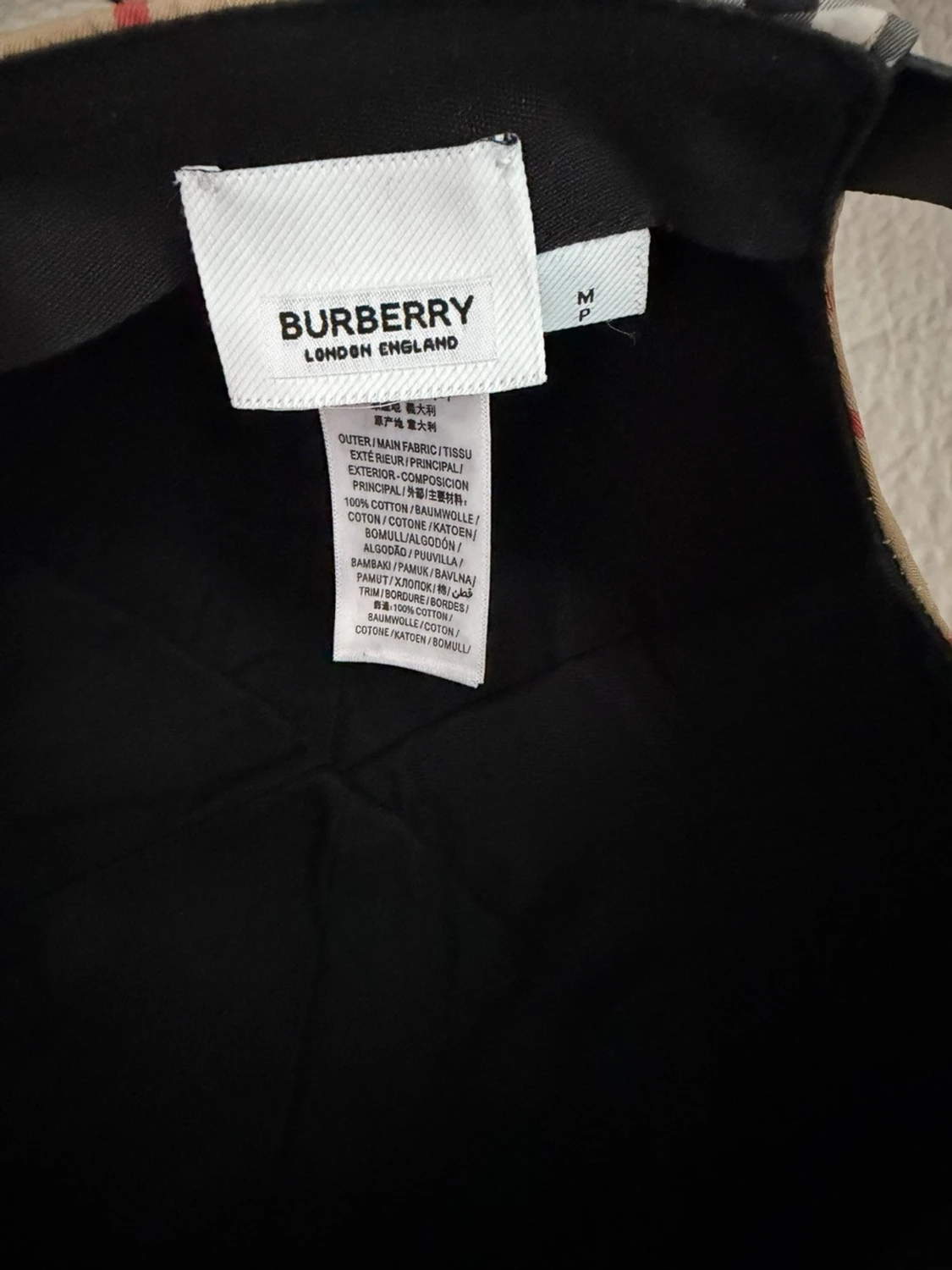 Burberry cap - 4
