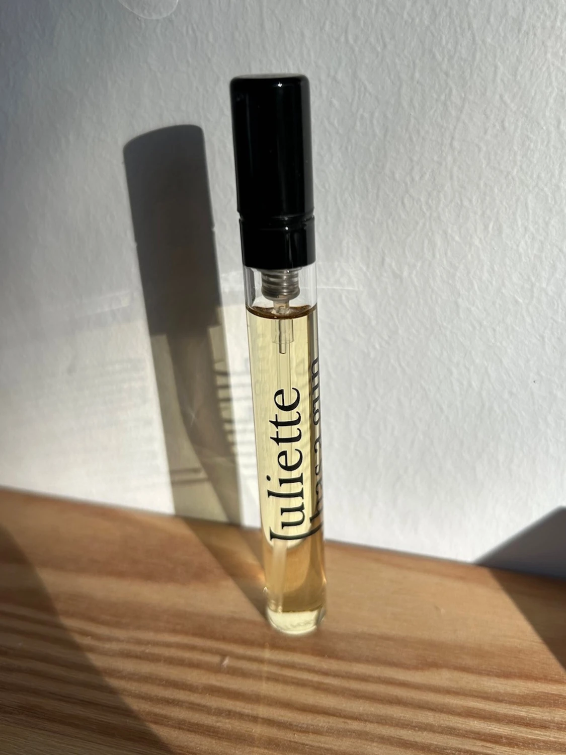 Juliette Has A Gun - Miami Shake - 3