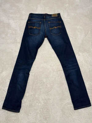 Nudie jeans - Mörkblå nudie jeans, mycket bra skick✅ hyfsat skinny