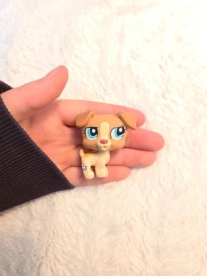 Littlest pet shop - Littlest pet shop hund i mycket fint skick. Följ gärna för att se mina andra annonser för bundle😊