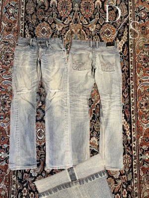 Vintage Edwin Selvedge jeans  - Riktigt schyssta Selvedge jeans från japanska märket ”Edwin” Fint skick!  Skriv vid frågor!  •Midja: 39cm •Längd:99cm •Benöppning:17cm