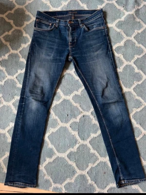 Nudie Jeans - Säljer ett par nudie jeans i storlek 32/32