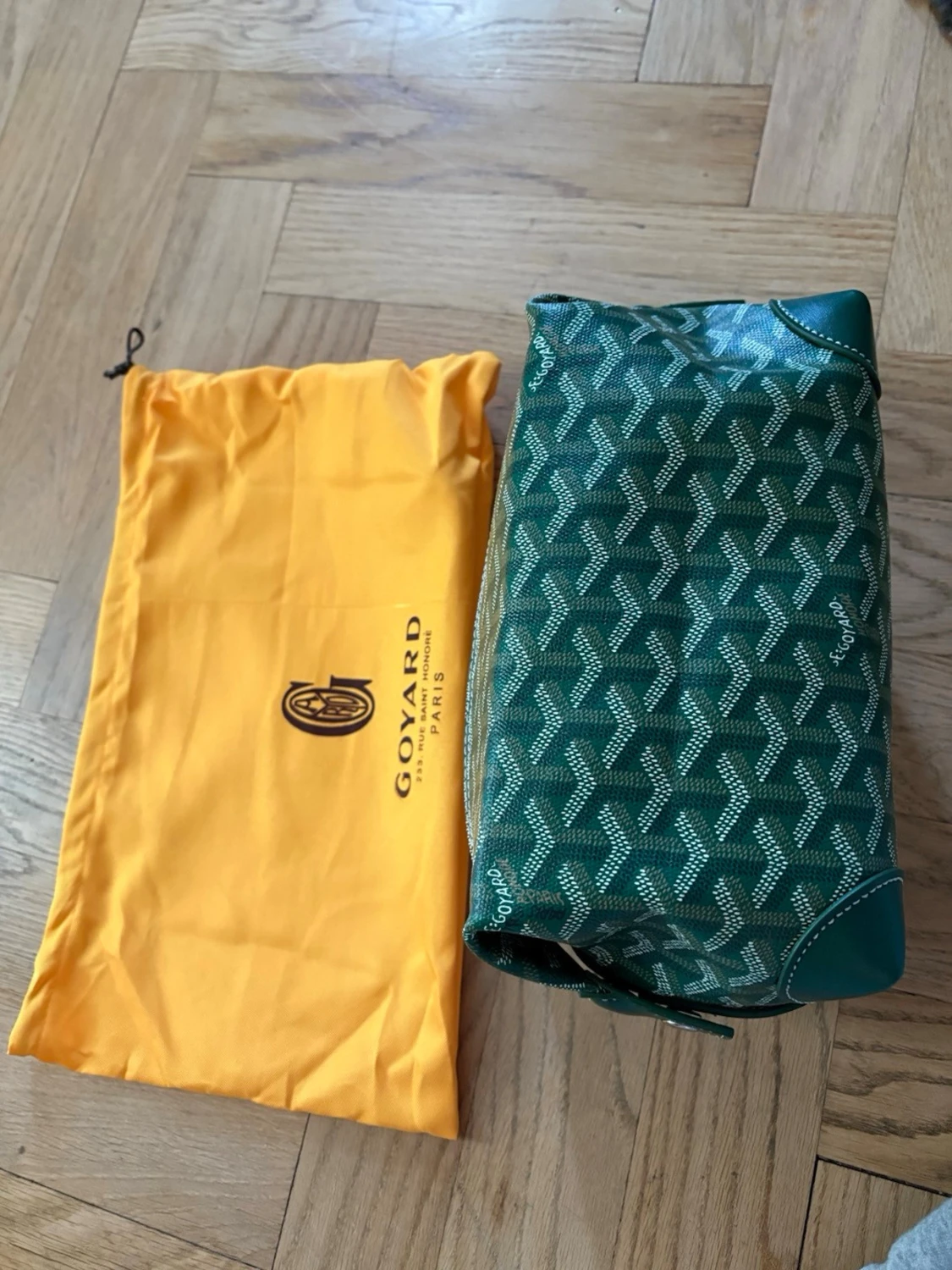 Grön necessär  - 1
