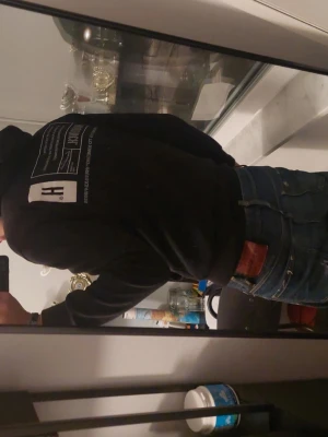 Hoodrich reflexer - Hoodrich hoodie i svart med stark reflex. Extremt bra passform och många smidiga fickor!