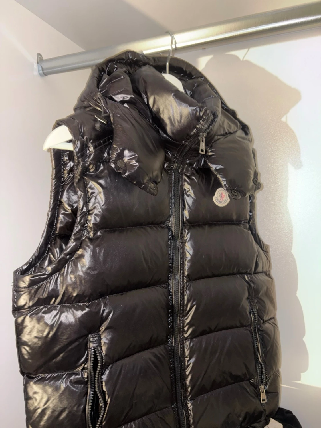 Moncler väst med luva