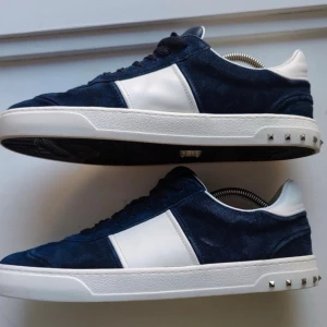 Valentino Flycrew - Sålda.