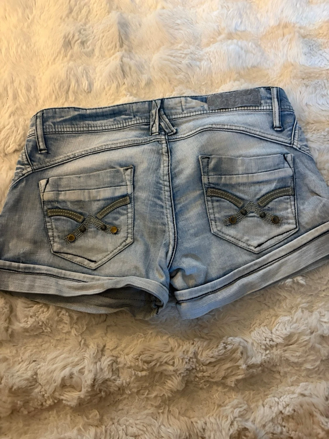 Ljusblå jeansshorts  - 1