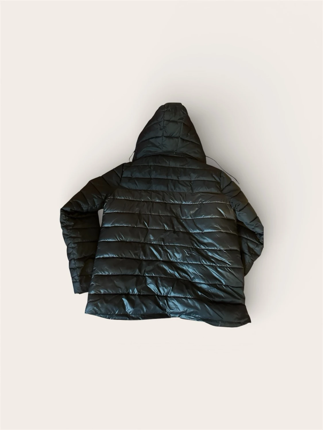 Svart quiltad dunjacka med huva - 1