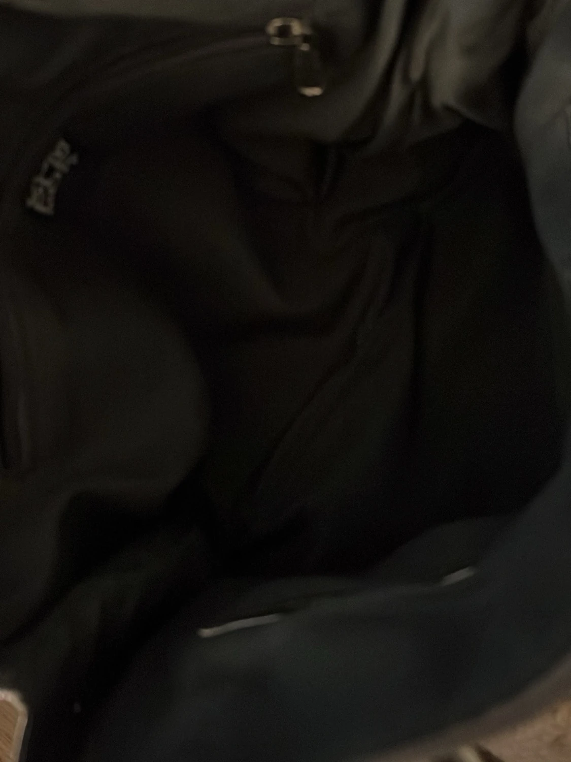 Metallic grå  handväska med fickor - 2